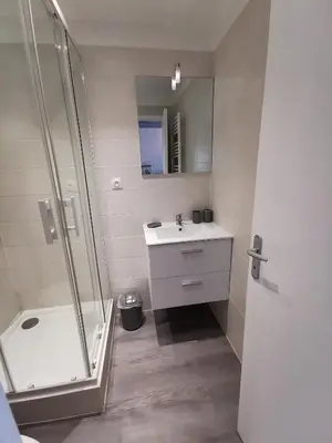 Salle de bains dans l'établissement L'Authentique - Les Maisons de Madeleine