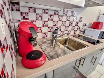 Cuisine ou kitchenette dans l'établissement Superbe Type 2 - Cosy et Chaleureux