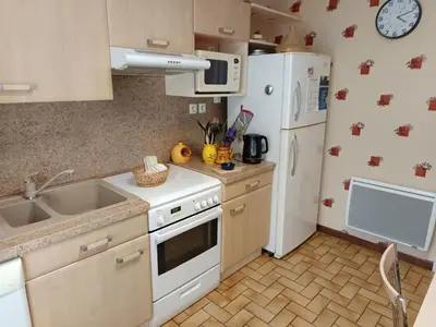 Cuisine ou kitchenette dans l'établissement Maison de vacances à Notre-Dame-de-Monts - 6 personnes - Animaux admis - FR-1-540-169
