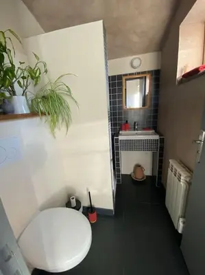 Salle de bains dans l'établissement « Beslétoile » au cœur de la nature