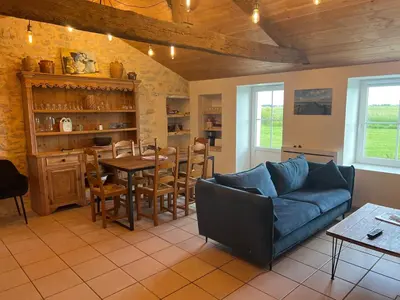 Coin salon dans l'établissement L ETANG DES VACANCES Maison de charme au cœur des marais pour 6pers