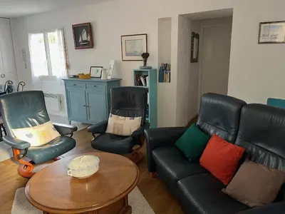 Coin salon dans l'établissement Maison de vacances à Notre-Dame-de-Monts, 81m², 6 personnes, proche plage - FR-1-540-153
