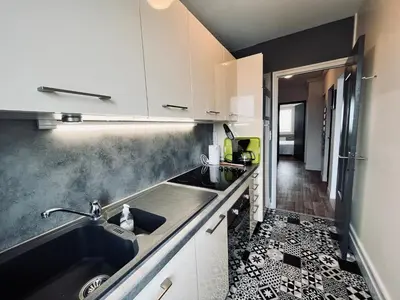 Cuisine ou kitchenette dans l'établissement Le Miramar, face mer et standing