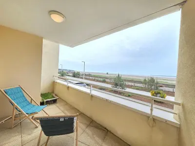 Balcon ou terrasse dans l'établissement Appartement 2 pièces face mer, balcon, 50m plage, proche centre et commerces - Saint-Brévin - FR-1-364-141