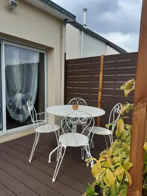 Balcon ou terrasse dans l'établissement Petit appartement à la campagne proche mer