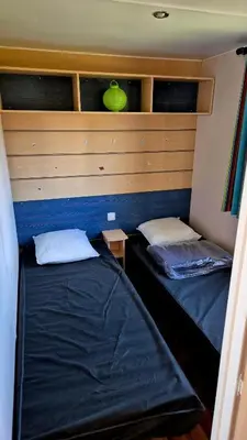 Un ou plusieurs lits dans un hébergement de l'établissement Bungalow 6 pers. près du puy du fou
