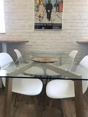 Coin salon dans l'établissement Face à la mer, bel appartement