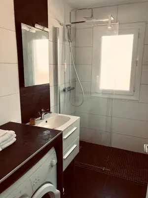 Salle de bains dans l'établissement Lapartchallandais