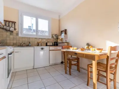 Cuisine ou kitchenette dans l'établissement Holiday Home Les Albatros by Interhome