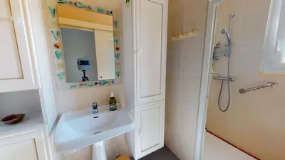 Salle de bains dans l'établissement Coucher de soleil proche de la mer