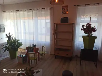 Coin salon dans l'établissement Les Gones en Vendée