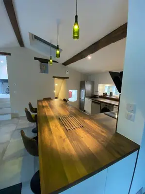 Cuisine ou kitchenette dans l'établissement « Le Chai » Charme, Spa et massages en vignoble