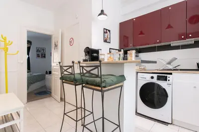 Cuisine ou kitchenette dans l'établissement La bulle de Canclaux, balnéo