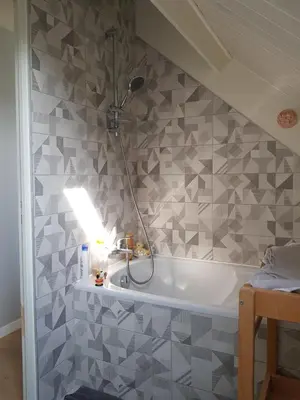 Salle de bains dans l'établissement Le Clos Des Macé