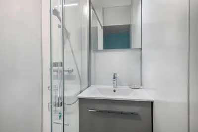 Salle de bains dans l'établissement Appartement face mer pour 4 personnes