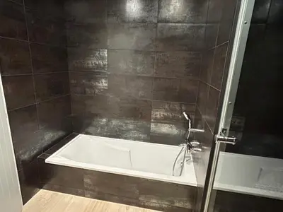 Salle de bains dans l'établissement 12 pers, sur la dune, PMR, spa, hammam, salle de sport