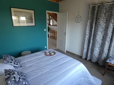 Un ou plusieurs lits dans un hébergement de l'établissement Maison rénovée, 8 pers, animaux admis, jardin - FR-1-540-188