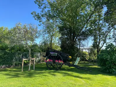 Jardin de l'établissement Logement insolite