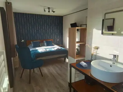 Un ou plusieurs lits dans un hébergement de l'établissement La Célest'han chambre d'hôte 