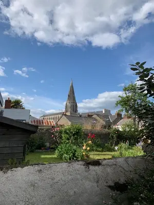 Jardin de l'établissement Chambre d'Hôtes Les Petits Oiseaux
