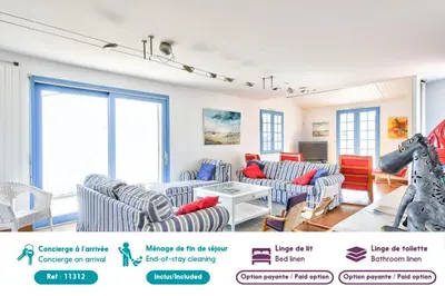 Coin salon dans l'établissement Maison pour 11 - Piscine - Noirmoutier-en-L'île