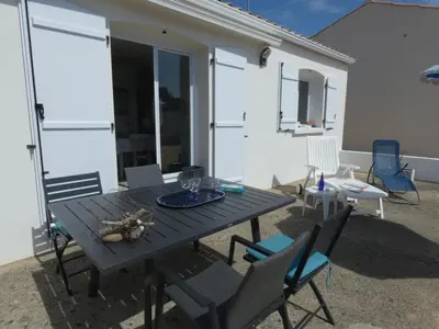 Terrasse ou espace extérieur de l'établissement Maison de vacances spacieuse à Notre-Dame-de-Monts - 6 pers, animaux admis - FR-1-540-229