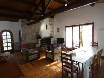 Coin salon dans l'établissement Maison Vacances Notre-Dame-de-Monts, Jardin, Animaux Ok - FR-1-540-236