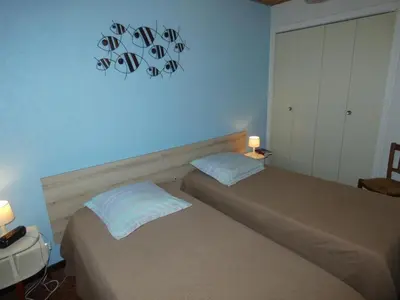 Un ou plusieurs lits dans un hébergement de l'établissement Notre-Dame-de-Monts : Maison 77m², 4 personnes, Animaux admis, Parking - FR-1-540-252