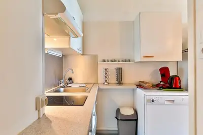 Cuisine ou kitchenette dans l'établissement Marina - Face à l'océan - 200m plage